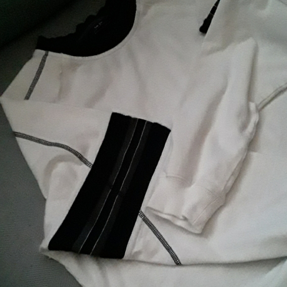 Shirt - Picture 4 of 8